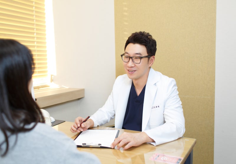 [디바성형외과][성형외과 시술 제대로 알기]‘상·하안검수술’ 기능적, 미용적 치료효과 높이는 방법은?